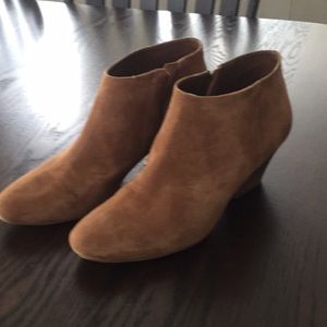 Ivanka booties, light rust color